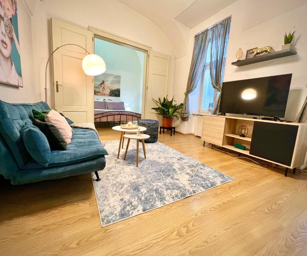 Elegant Apartment In Kosice Ngoại thất bức ảnh